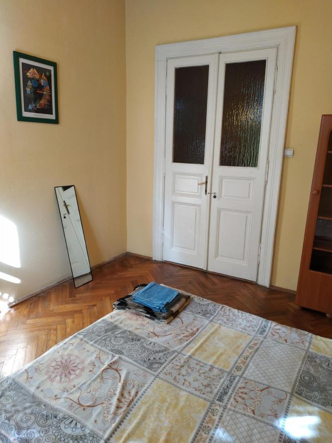 Кімната В Серці Львова ลวีฟ ภายนอก รูปภาพ